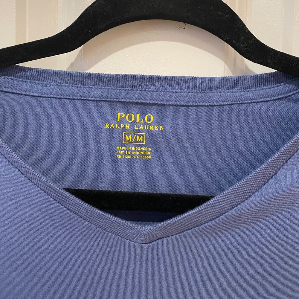 Blue Long Sleeve V‎ Neck Ralph Lauren T Shirt - Size Medium - Picture 2 of 5